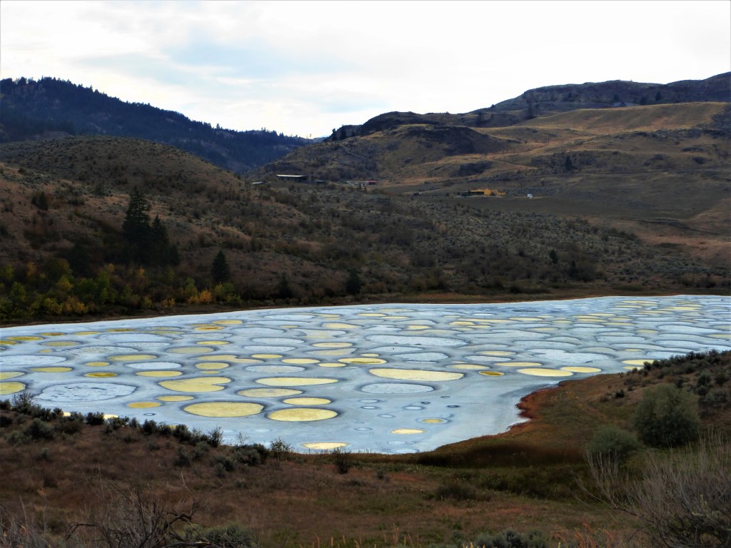 British Columbia, Osoyoos, the Spotted Lake von fern