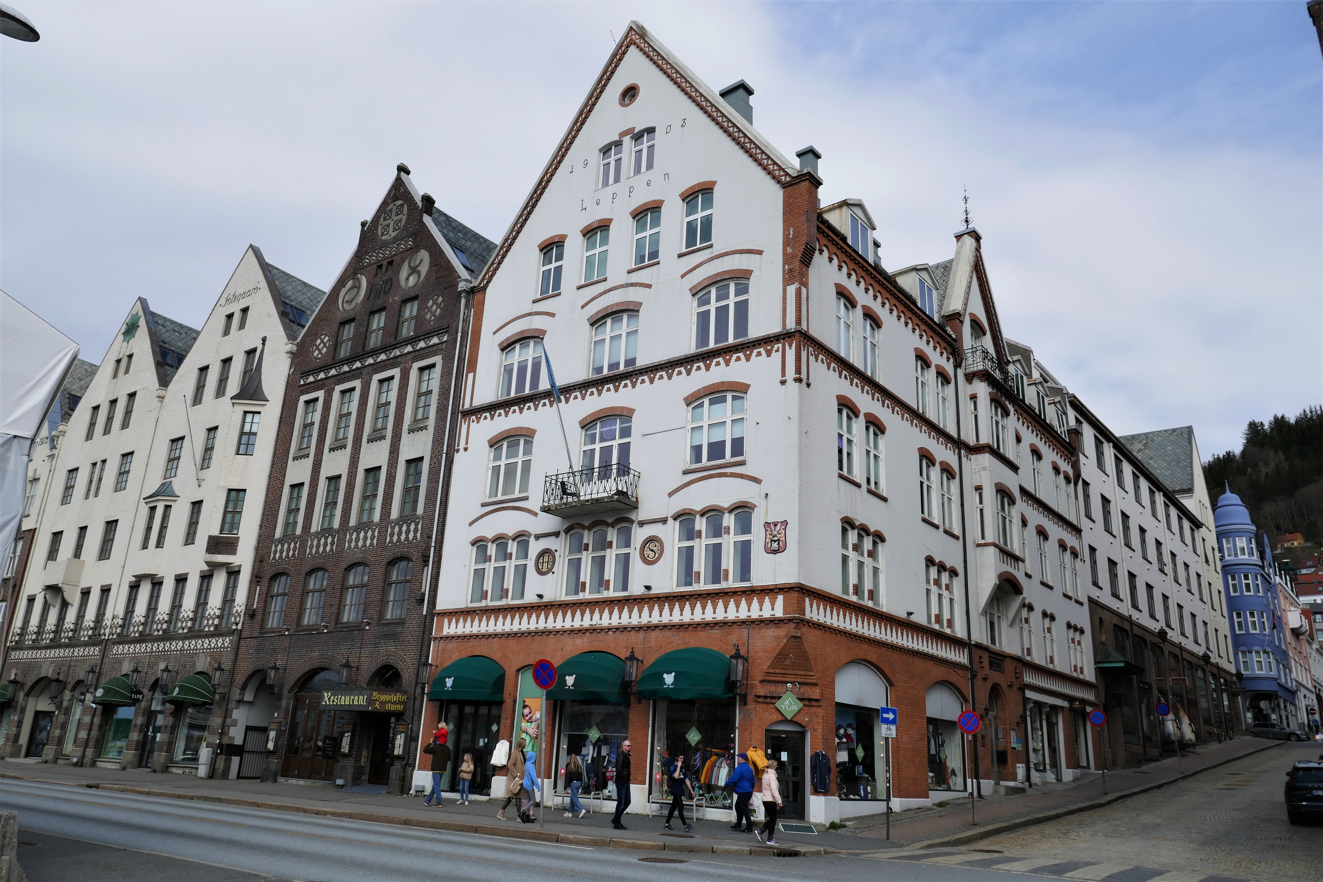 Typische Häuserzeile im Zentrum