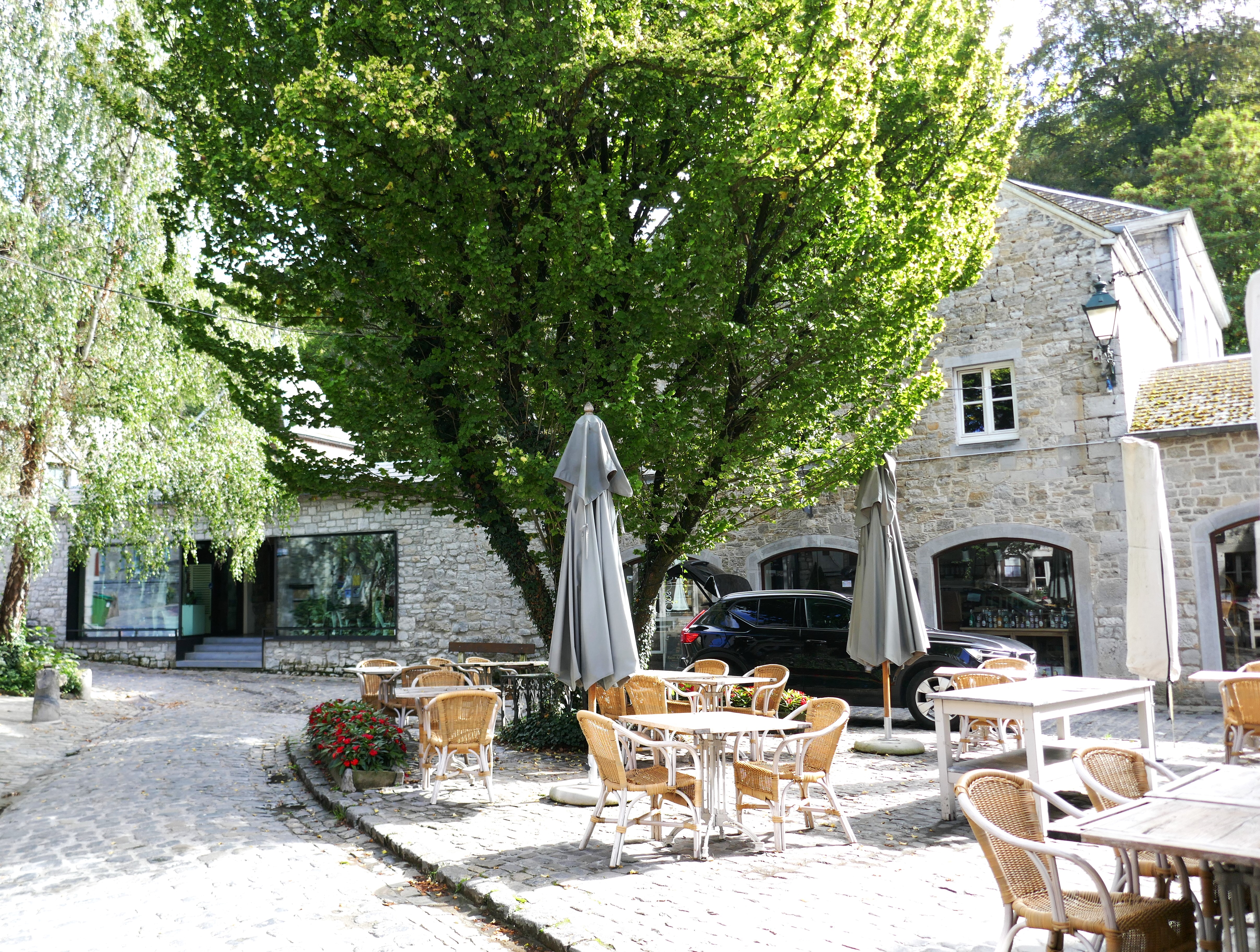 Hübscher kleiner Platz in Durbuy