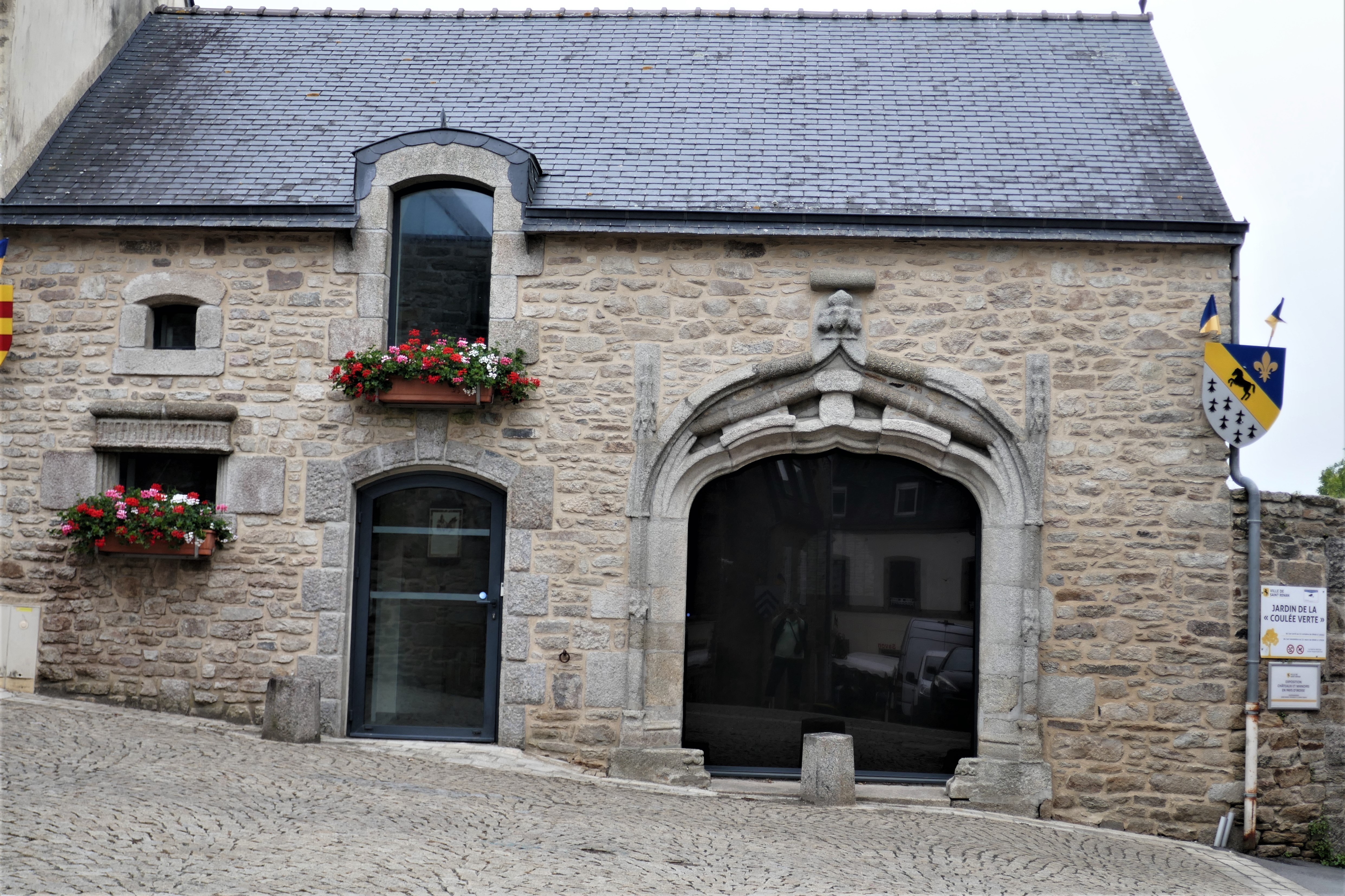 Altes Haus in Saint Rénan